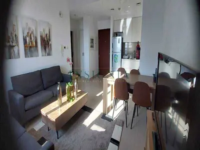 Vacant Best Layout Furnished Corner unit
