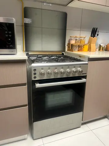 Geepas cooking range