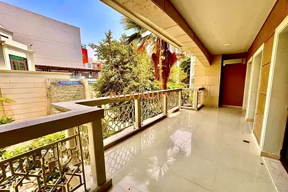 Community View Extra Spacious 2BR Close Kitchen Huge Terrace