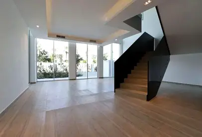 Ready To Move | Private Pool | Maid Room