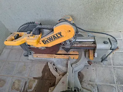 Dewalt