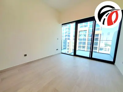 Spacious studio / pool view / chiller free/ hot offer
