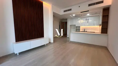 Classy 1BR | Big Balcony | Premium Amenities