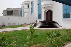 Villa for rent in Al Adhra area, in a prime location with a spacious layout suitable for large famil