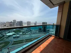 Free parking, AC, gym &amp; pool, balcony, wardrobes, master room, 1BR apartment with spacious layou