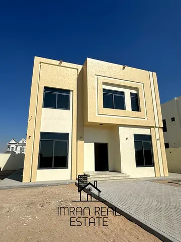 New 5BR villa Ready To Move/150k 4 Cheques Payments