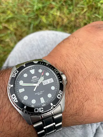Orient Mako-style Stainless Steel Automatic Watch - Black Dial