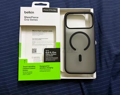 iPhone 17 pro max Belkin case - not used