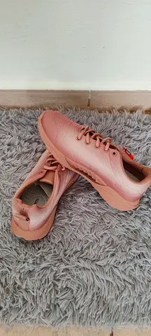 Light pink womens chunky sneakers - gently used