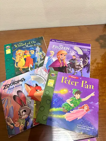 Childrens storybook collection: Peter Pan, Frozen, Wizard of Oz, Zootopia