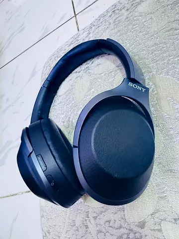 Sony WH-1000XM2 Wireless Noise-Cancelling Headphones – Gently Used