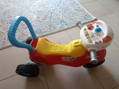 My childs ride-on car toy — good condition