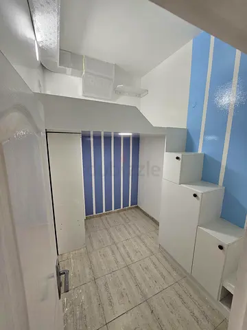 Loft Partition in Mankhool | Near Metro  Shopping |  1400 AED