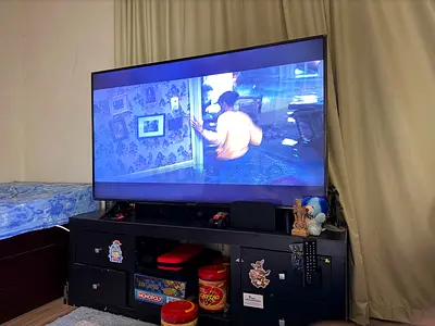 Samsung 55” LED TV – Excellent Condition + FREE speaker | AED 700 | JVC