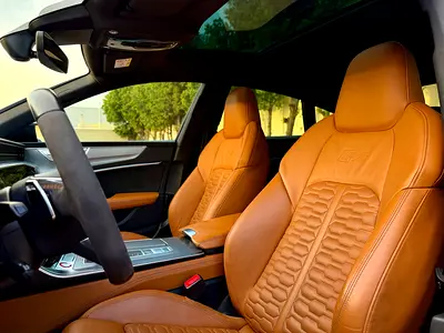 صورة 11 لـ 2021 AUDI RS7