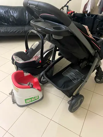 Lightly used travel system: stroller with infant car seat and base