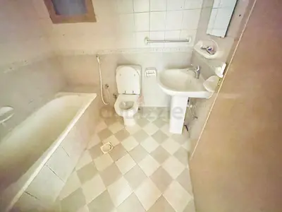 Muwailah Executive Bedspace for ladies only