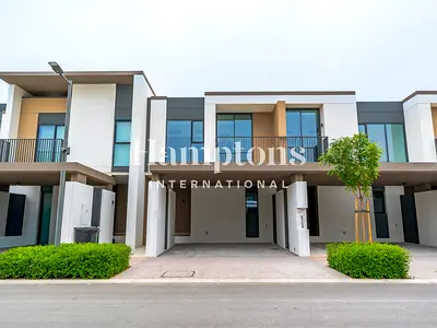 MIDDLE UNIT | VACANT | BRAND NEW VILLA