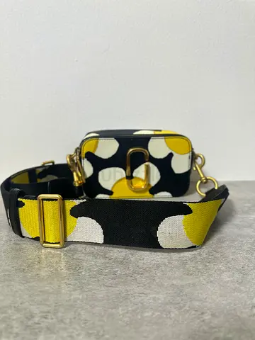 Preowned Marc by Marc Jacobs Snapshot Daisy Camera bag