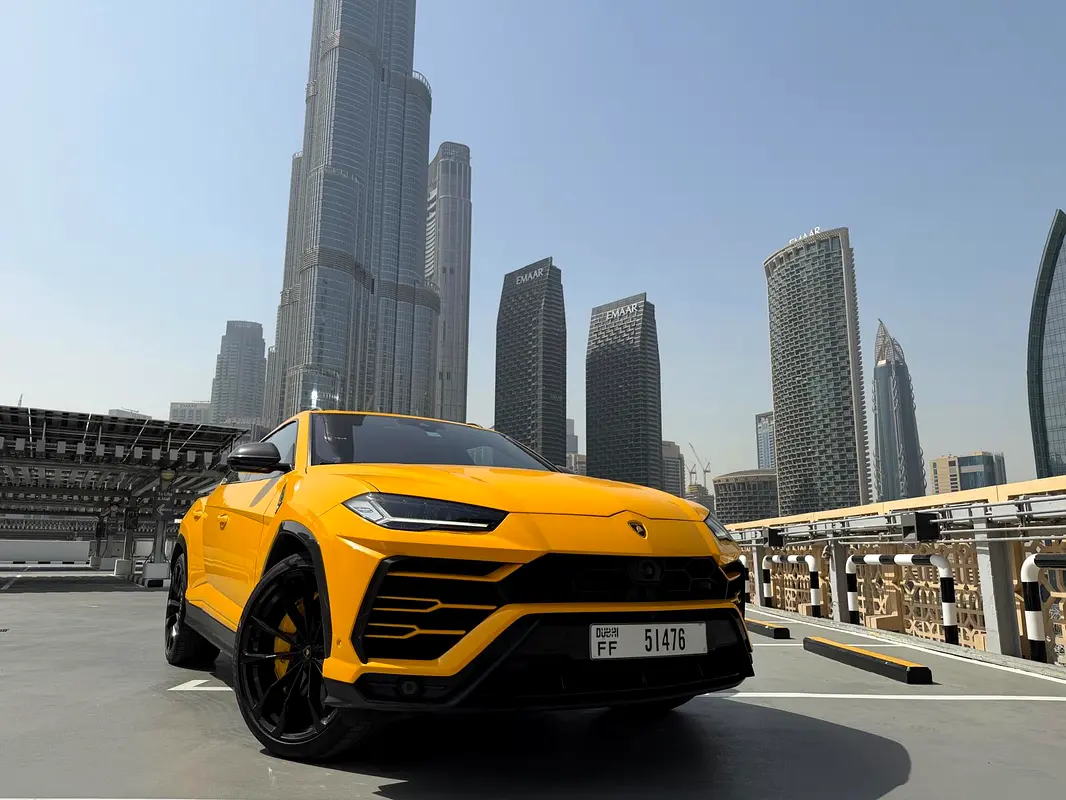 Lamborghini Urus 2022 — photo 1 of 15