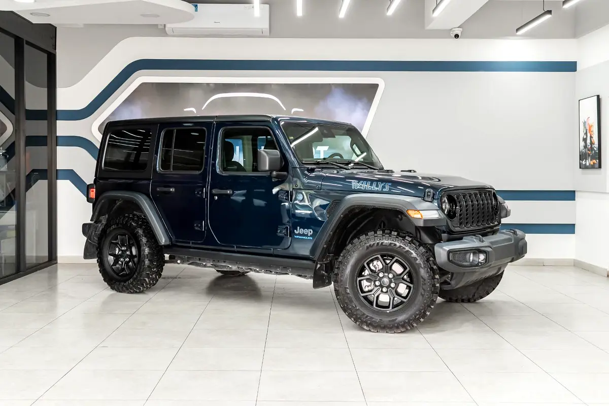 Jeep Wrangler 4xe 2025 — photo 1 of 18