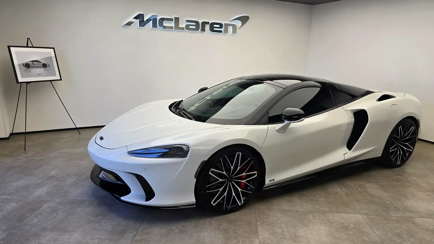 McLaren GT 2023 — photo 1 of 3