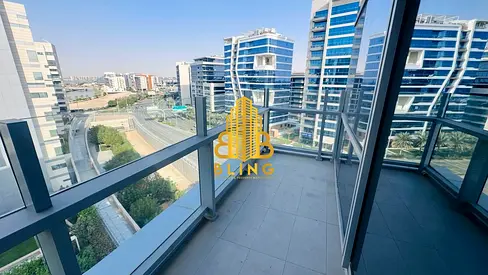 Spacious 3BHK With Basement Parking & All Amenities