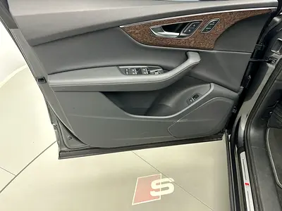 2025 AUDI Q7 缩略图 16