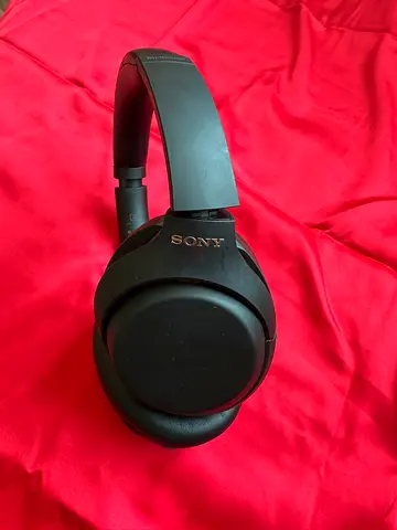 Sony WH-1000XM3 Wireless Noise-Cancelling Headphones – Gently Used