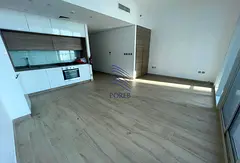 Unfurnished || Vacant Mid May || Mid Floor