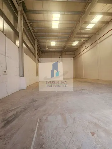 TOP QUALITY WAREHOUSE FOR STORAGE !!