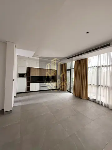 Villa for Rent Al Hoshi | 4 Master BR + Large Yard & Garden | Prime Location
