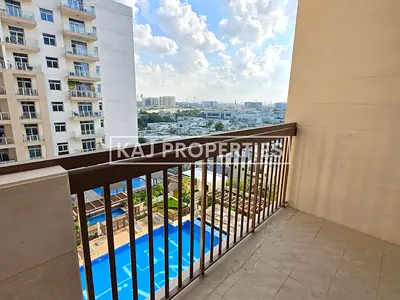 غرفة نوم واحدة | أفينيو ريزيدنس 4 | إطلالات على المسبح والمجتمع | شرفة