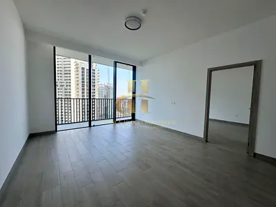 Brand New | Modern | with Dishwasher