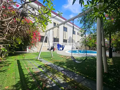 Top Location | Well Maintained villa | Swimming pool | Garden