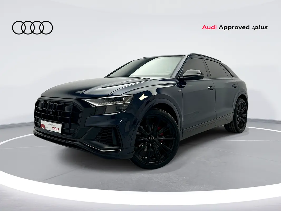 Audi Q8 2023 — photo 1 of 16