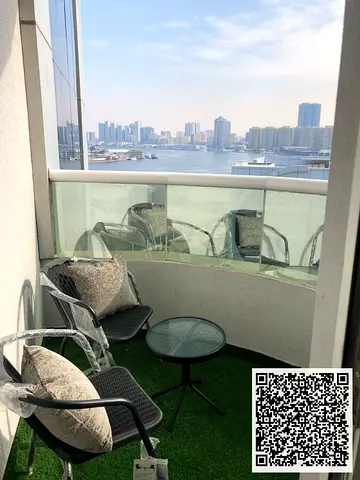 💎 فرصة لا تُعوّض في أبراج الأورينت – إطلالة خور 💎  للبيع شقة غرفة نوم وصالة بتشطيبات وديكورات مميزة + مفروشة بالكامل، في موقع رائع داخل أبراج الأوري