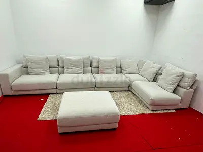 Like new condition Chattlesmore sofa