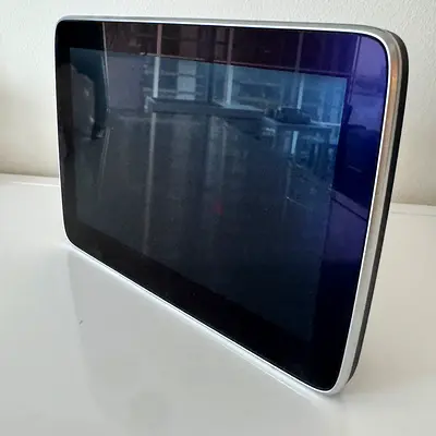 Mercedes screen display