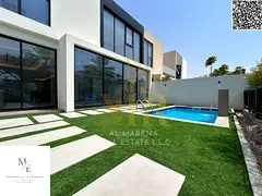 A luxurious villa with a modern design in Al Zorah. Experience luxury in a charming villa. The price