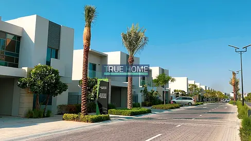 Freehold | Ready To Move | 3BR Townhouse