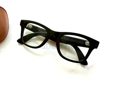 Brand New Meta AI glasses Ray-ban with sunglasses dual lens