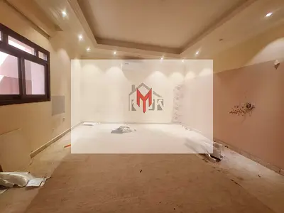 Private Entrance Single Floor Villa / 4 Master Bedroom / Outside Kitchen & Outside Maidroom / Driver Room / MBZ City