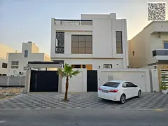 Villa with custom finishes, including registration and ownership fees and air conditioning.