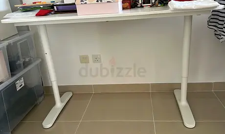 IKEA height adjustable office table, 3 pieces good condition.