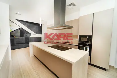 BRAND NEW VACANT 4 BED