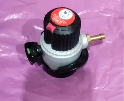 Used LPG Gas Regulator for Cylinder - Adjustable Pressure