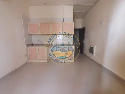 Spacious studio for bachelor near to al madina