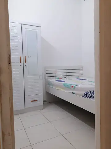 No Commission, Closed Partition room for Asian couple/family,