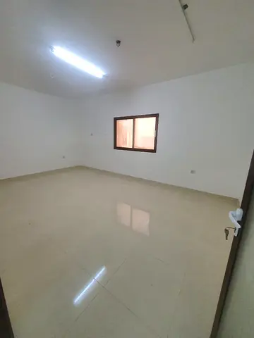 شقة غرفتين وصالة للإيجار في المجاز 2 موقع مميز قريب من الخدمات بسعر مناسب وسكن عائلي ممتاز